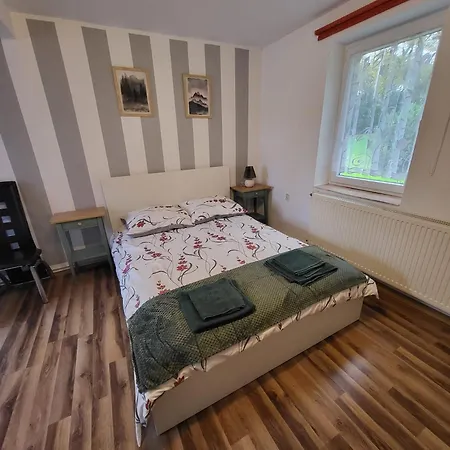 Maly W Karkonoszach Casa de Férias Karpacz